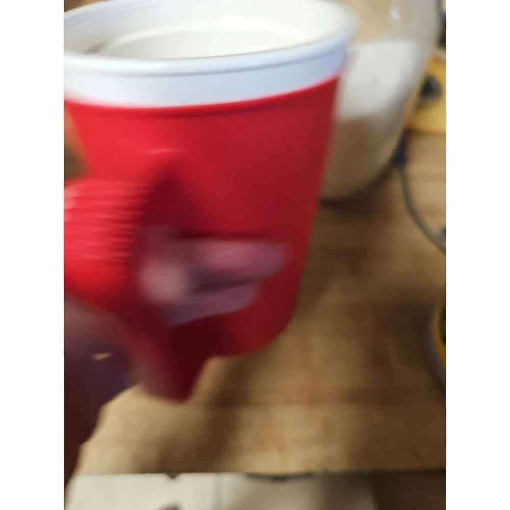 Vintage Betra Super Thermo 22oz Plastic Mug Red Blank / Logo-Free Made in US
